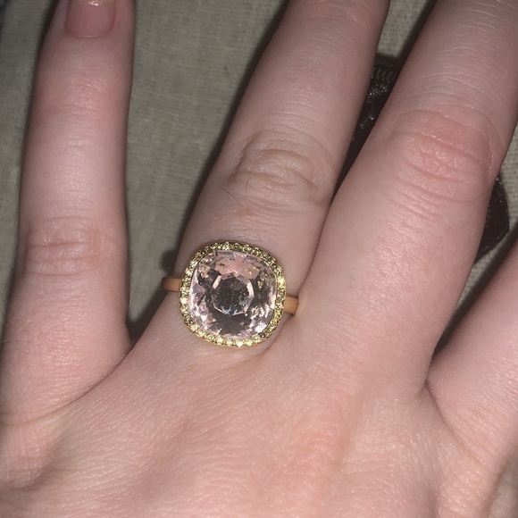 Gorjana 18k Gold Plated Blush Citrine Crystal Lexi Cushion Cocktail Ring - Picture 4 of 5